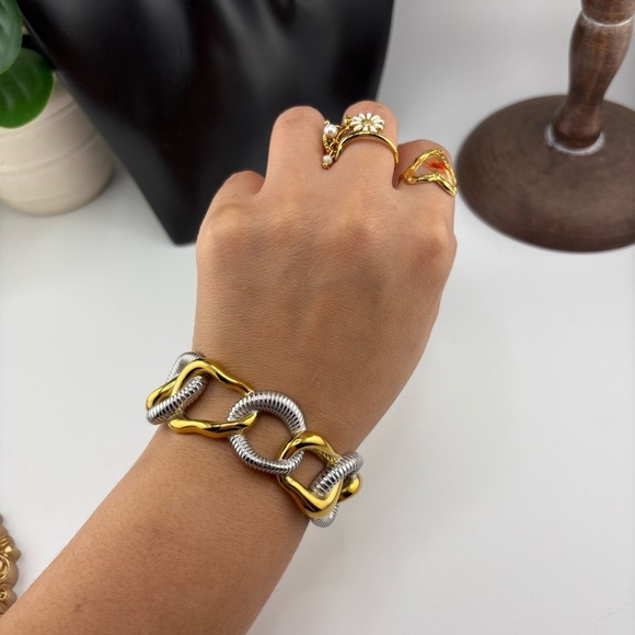 Gold & Silver Chunky Chain Bracelet ✨ - Picture 7 of 10